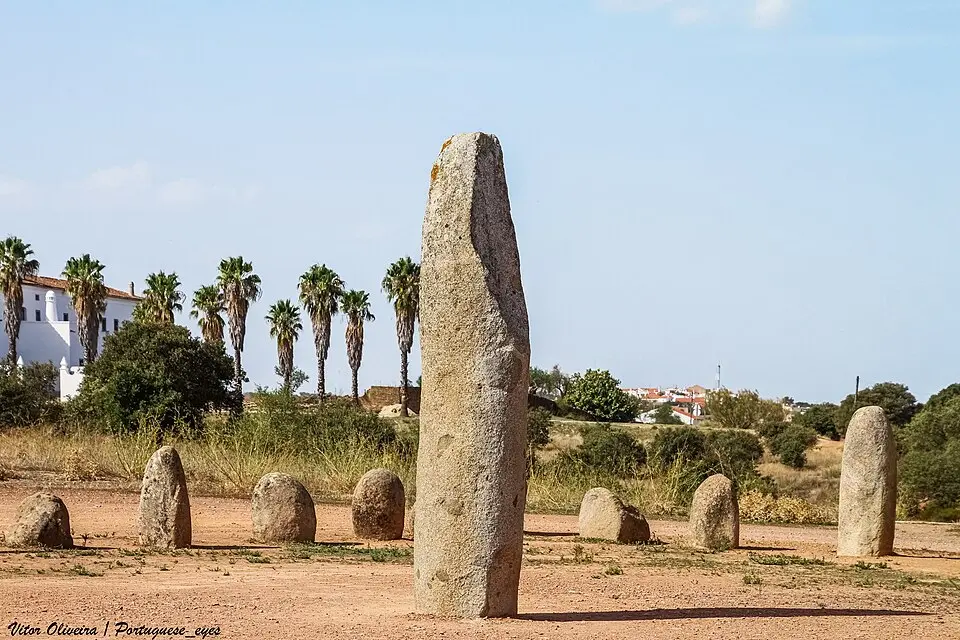 Bild: Vitor Oliveira from Torres Vedras, PORTUGAL · CC BY-SA 2.0 Cromlech von Xerez