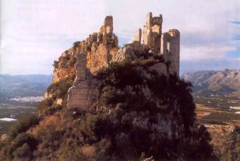 Naložil: Pelayo2 · CC BY-SA 3.0 Castillo de Marinyén