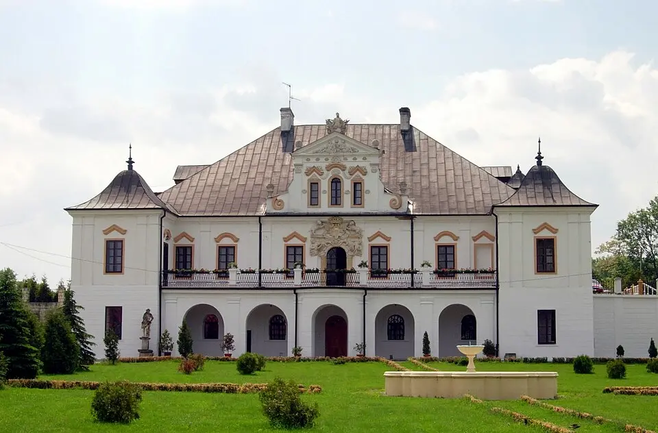 Pałac, lata 1740-1751