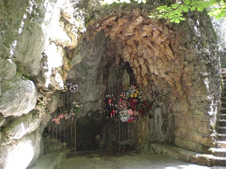 Santa Cova (la Nou de Berguedà)