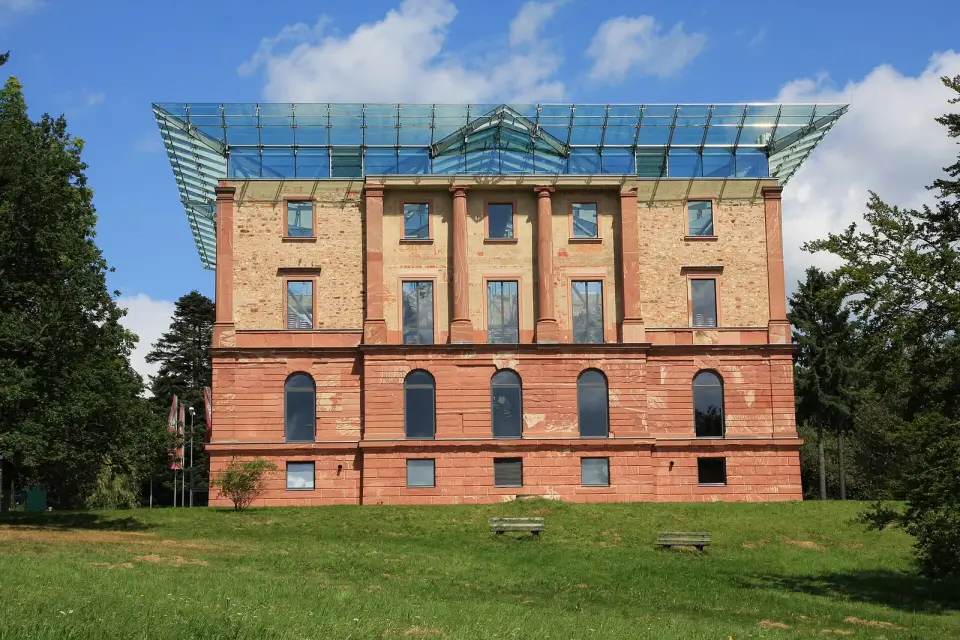 Bild: Wo st 01 (There are 682 Pictures in my Category) See also Toolserver · CC BY-SA 3.0 DE Jagdschloss Platte