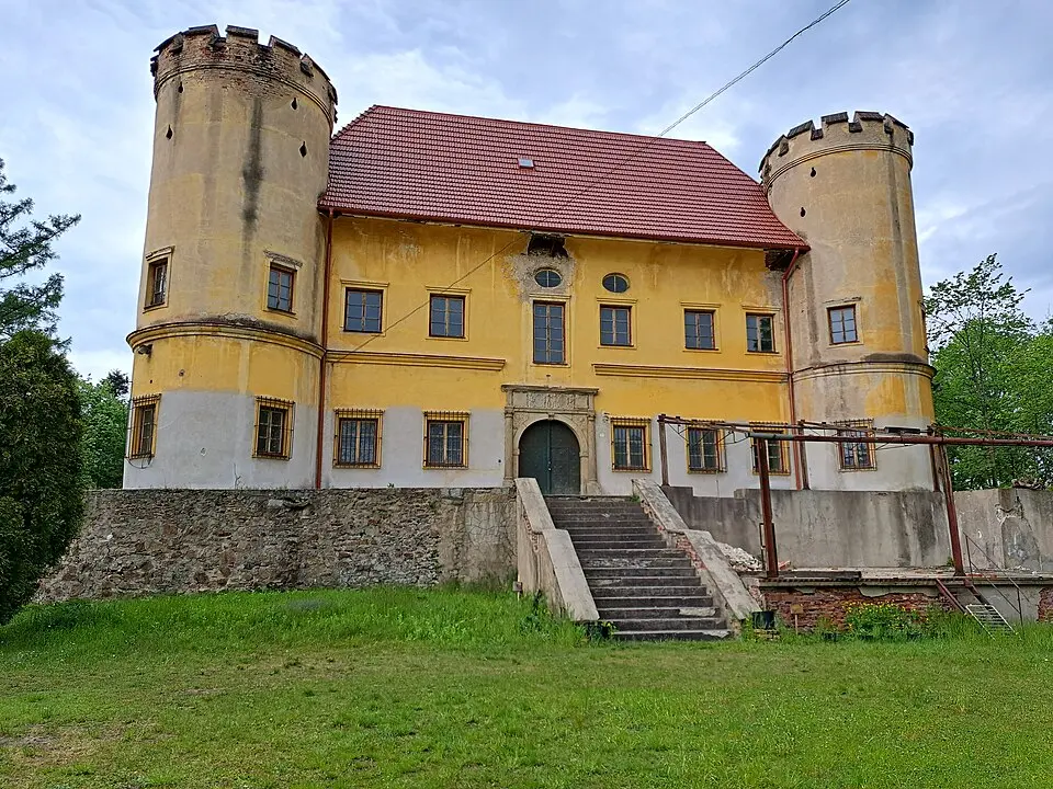 Bild: Mikuláš Galuszka · CC BY-SA 4.0 Zámek Dívčí Hrad