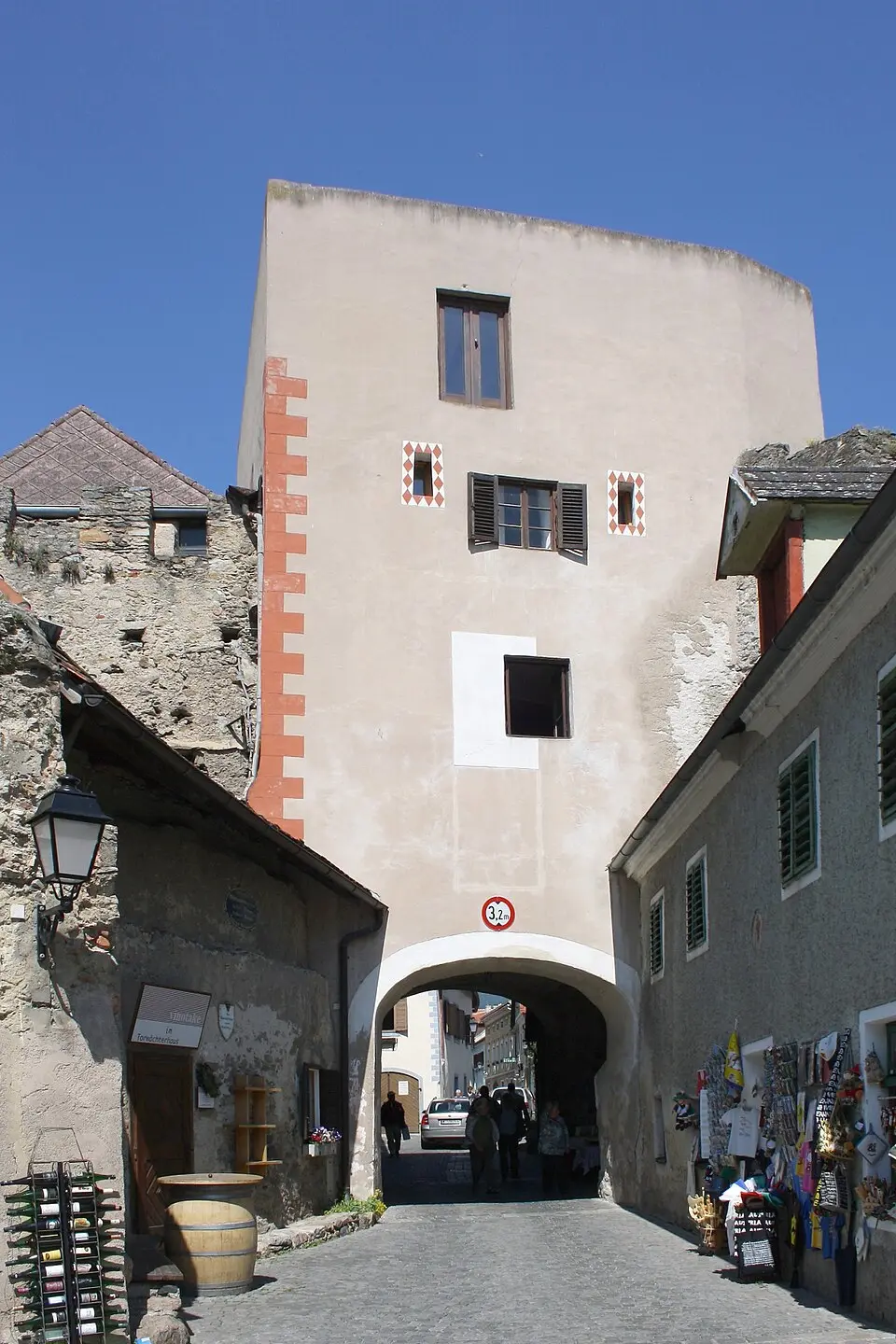 Bild: C.Stadler/Bwag · CC BY-SA 3.0 Östlicher Stadtturm/Kremser Tor/Steinertorturm