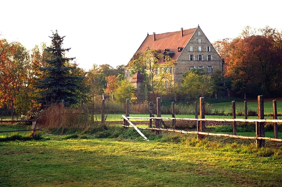 Immagine: Dguendel · CC BY-SA 3.0 Schloss Dürrenmungenau