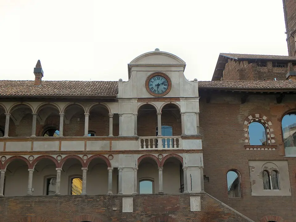 Broletto