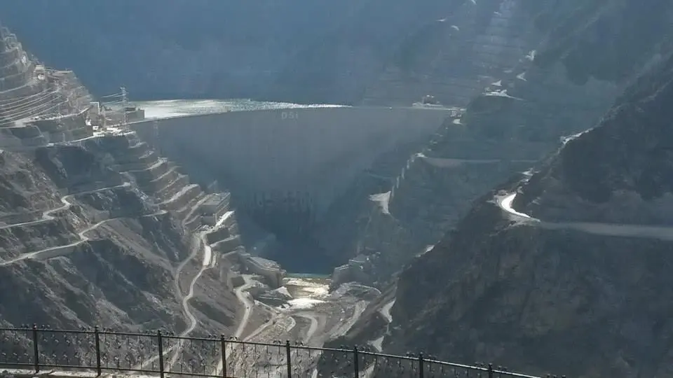 Deriner Barajı ve Hidroelektrik Santrali