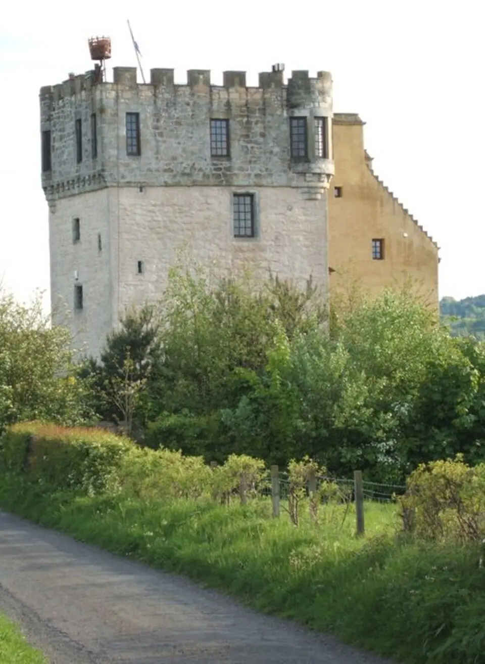 Bild: Derek Ferris · CC BY-SA 2.0 Plean Castle