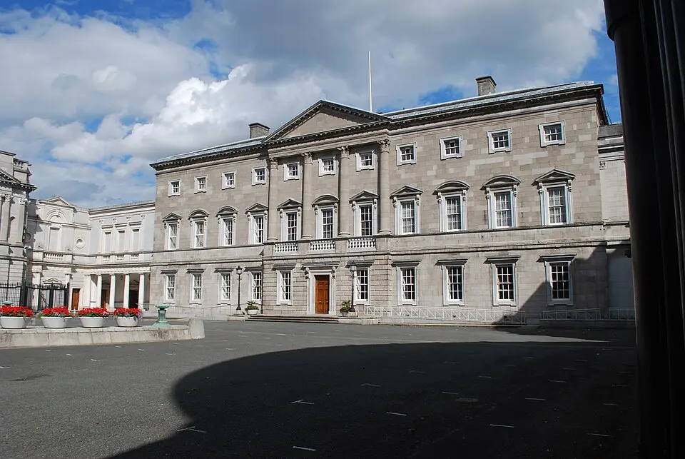 Bild: Jean Housen · CC BY-SA 3.0 Leinster House