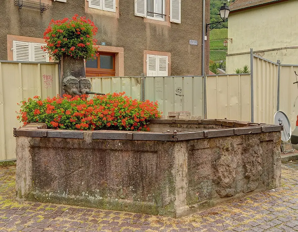 fontaine des Vignerons
