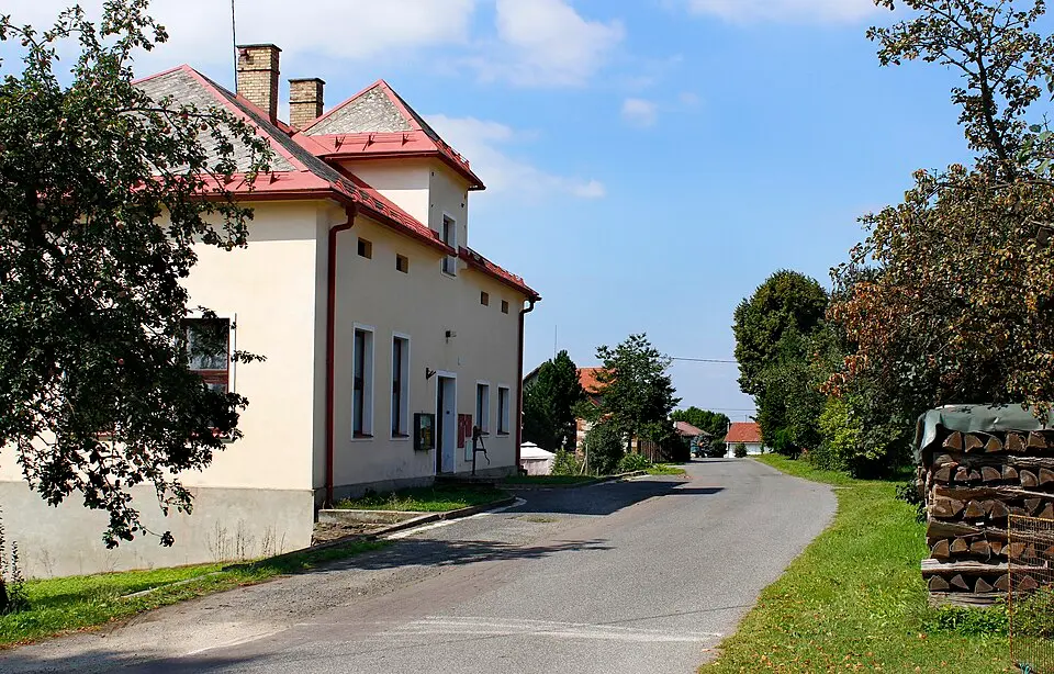 Hlinné