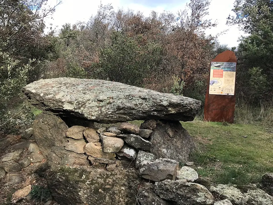 Bild: Lucas Destrem · CC BY-SA 4.0 Dolmen von Las Apostados