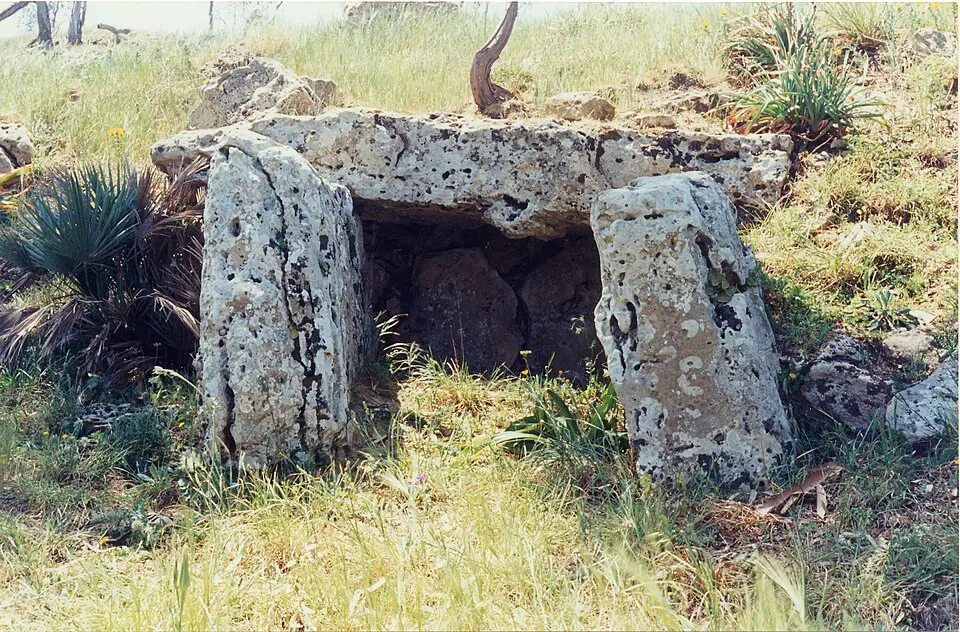 Dolmen auf dem Monte Bubbonia