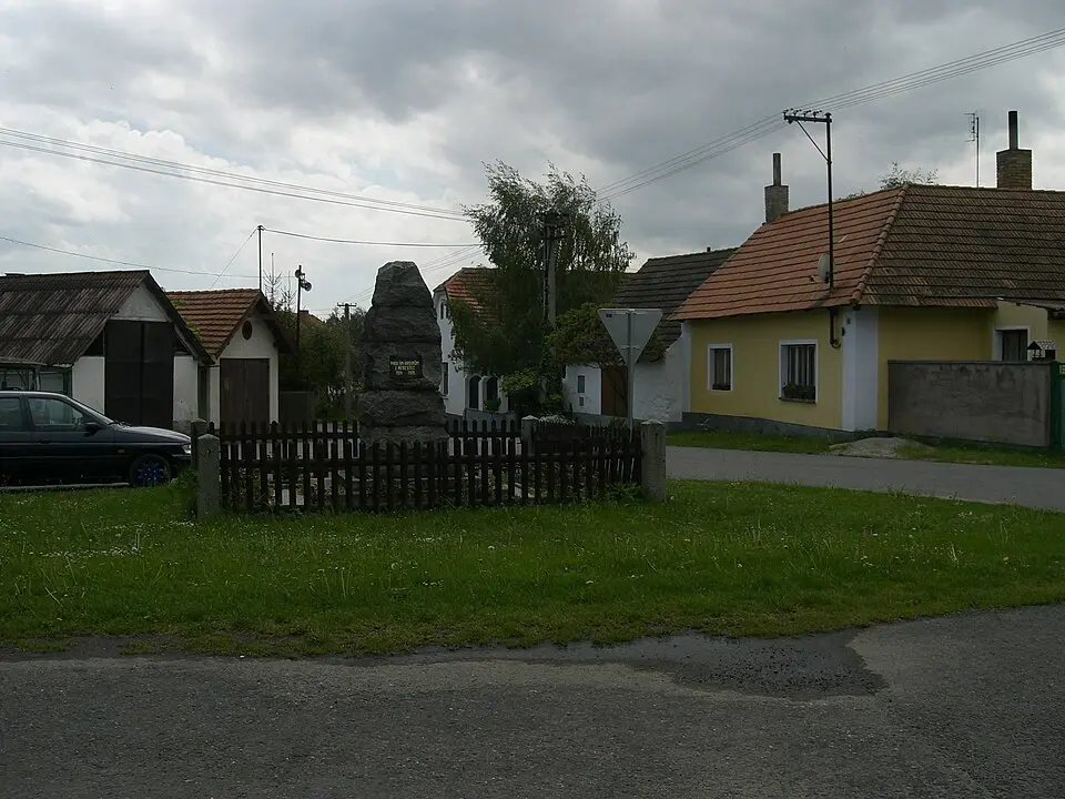 Obrázek: Chmee2 · CC BY-SA 3.0 Dolní Nerestce