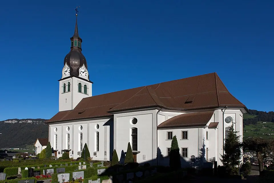Pfarrkirche St. Martin mit Beinhaus