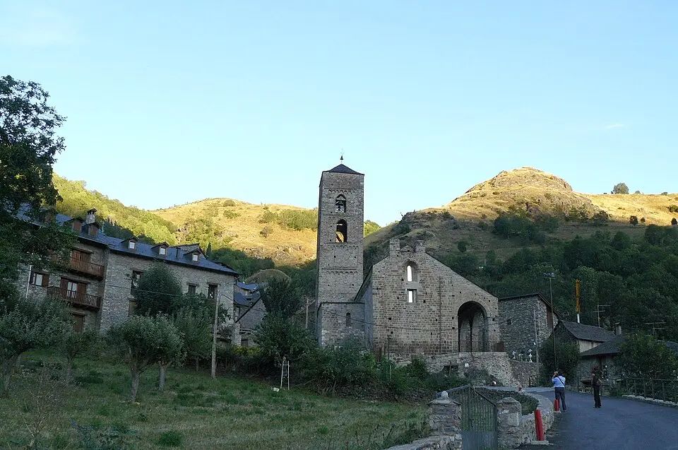 Image: Xavigivax · CC BY-SA 3.0 église de la Nativité de Durro