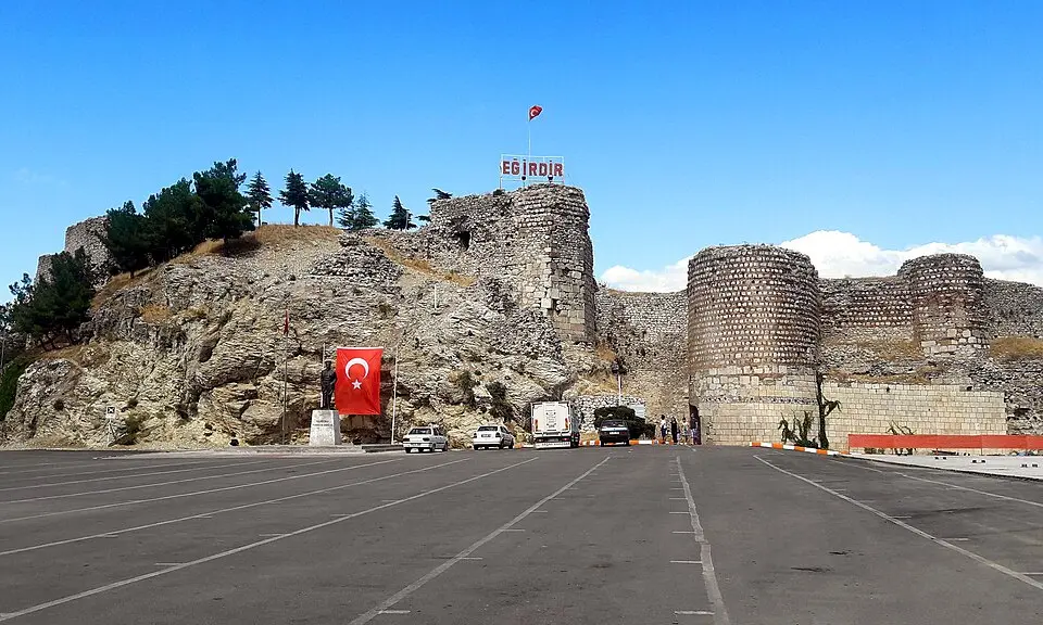 Bild: Nedim Ardoğa · CC BY-SA 4.0 Eğirdir Kalesi