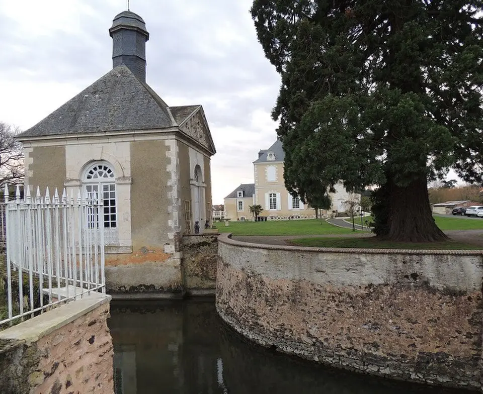 château de Fontenaille