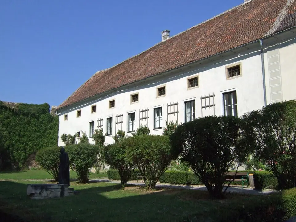 Bild: zyance · CC BY-SA 3.0 Alter Pfarrhof, sog. Resch-Schloss