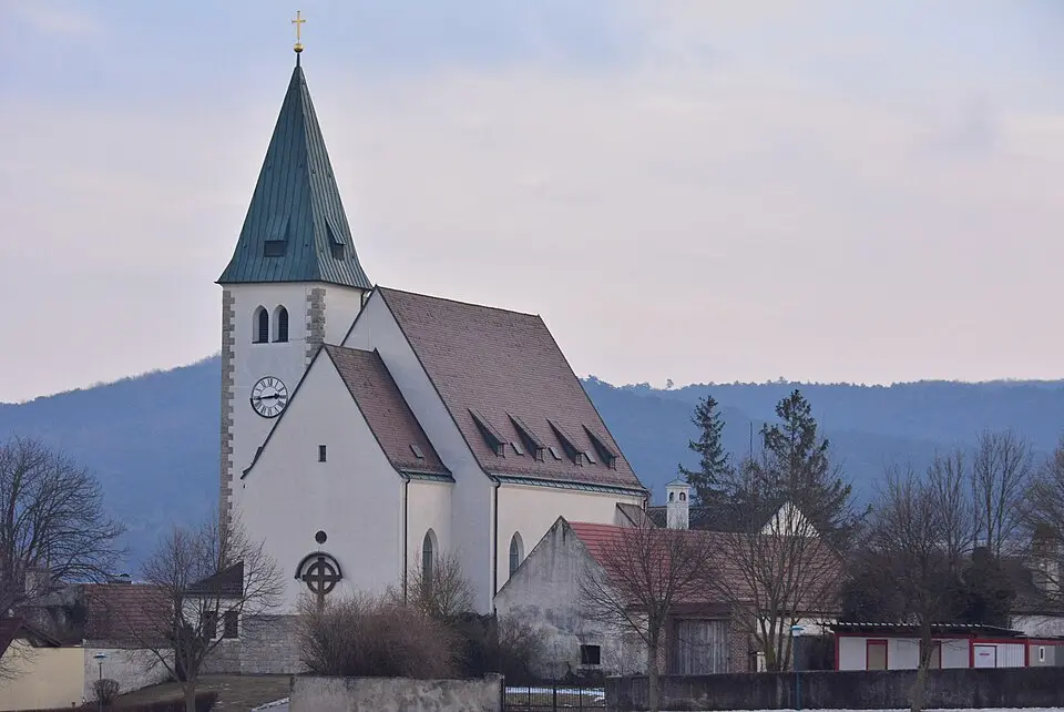 Immagine: GuentherZ · CC BY-SA 3.0 Kath. Pfarrkirche hl. Margaretha