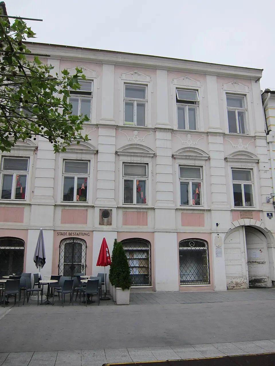 Image: Kiterider · CC BY-SA 3.0 AT Former Hauptschule, Musikverein, St. Pölten