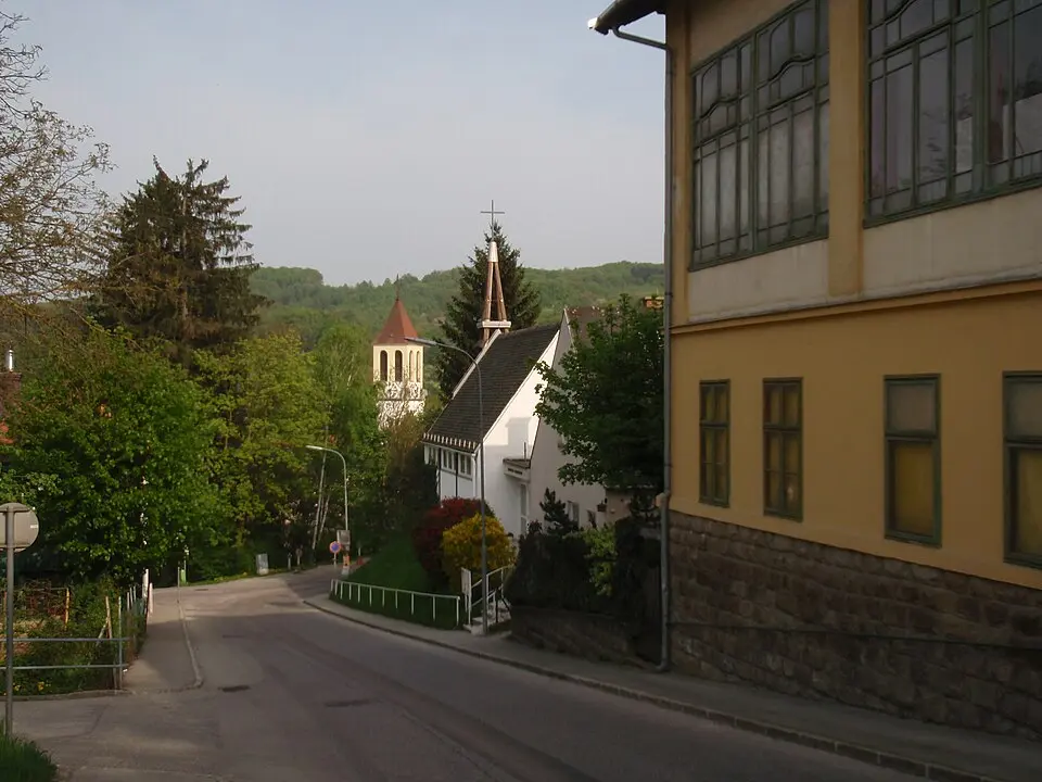 Kép: Eichg · CC BY-SA 3.0 Michaelskapelle
