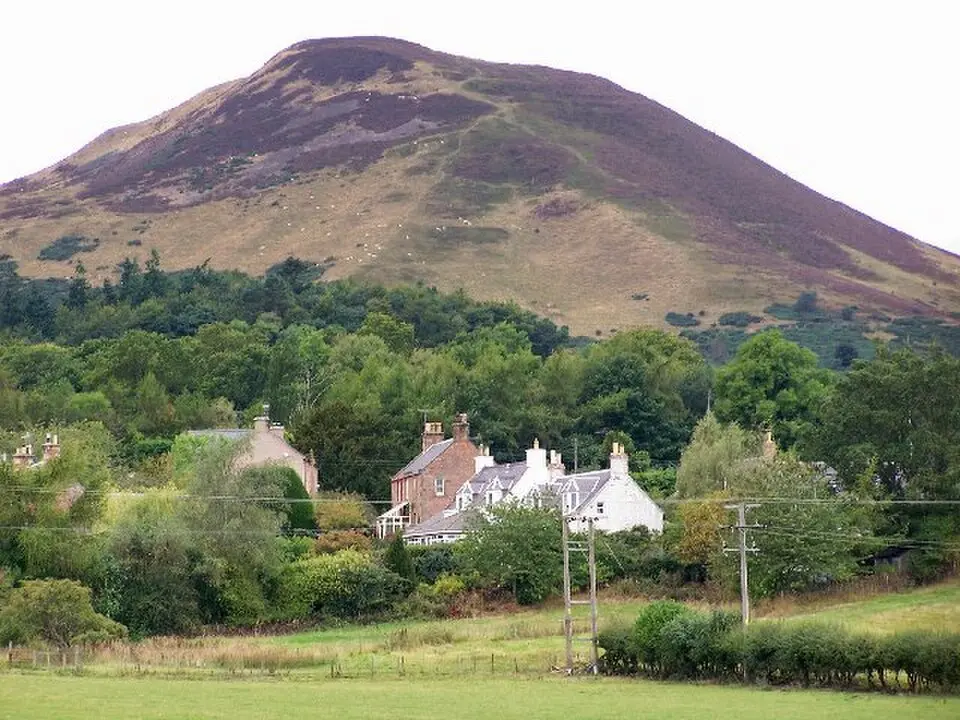 Obrázok: Jenny Gumbrell · CC BY-SA 2.0 Eildon Hills