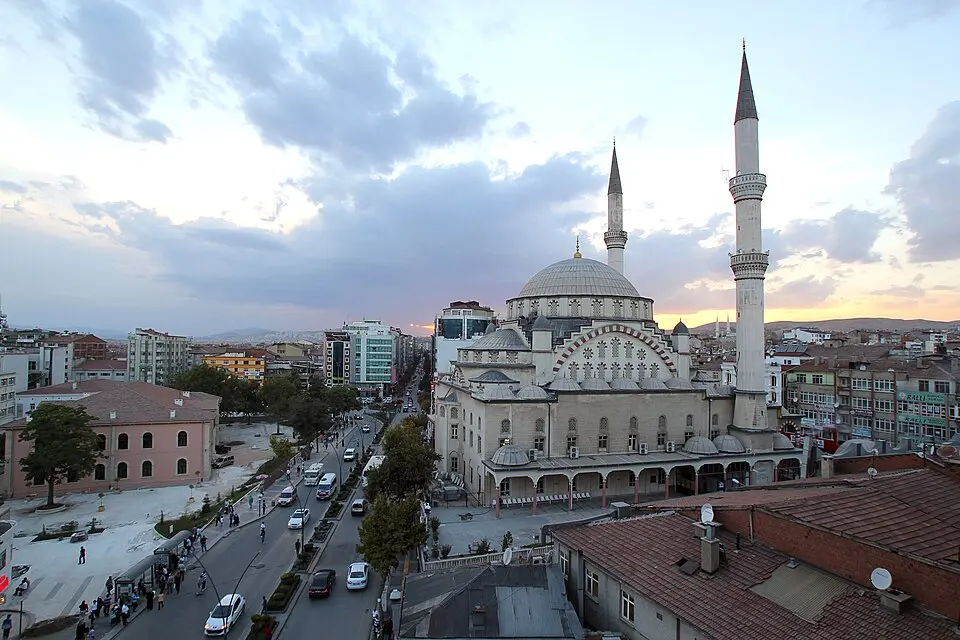 Bild: Klaus-Peter Simon · CC BY-SA 3.0 İzzet Paşa Camii