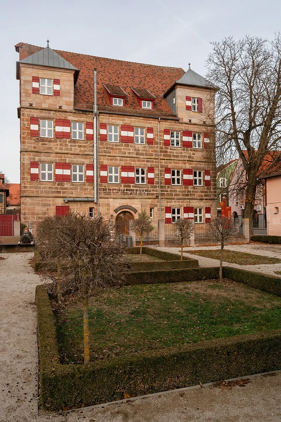 Immagine: Derzno · CC BY-SA 4.0 Bodendenkmal in Feucht (Mittelfranken), #D-5-6633-0172