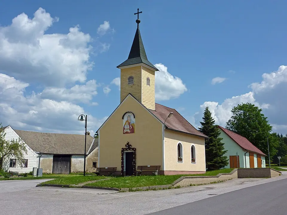 Bild: BSonne · CC BY-SA 3.0 Ortskapelle hl. Laurentius
