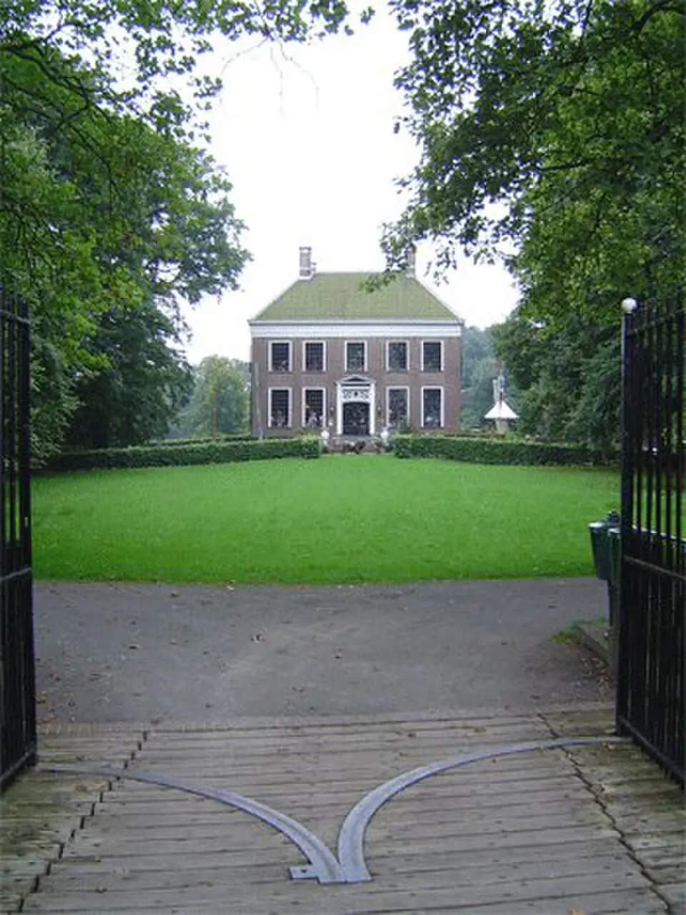 Bild: Anad at Dutch Wikipedia · Public domain Ennemaborg