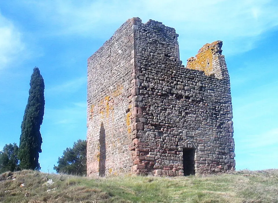 Slika: ArnoLagrange · CC BY-SA 3.0 tour romane d'Escales
