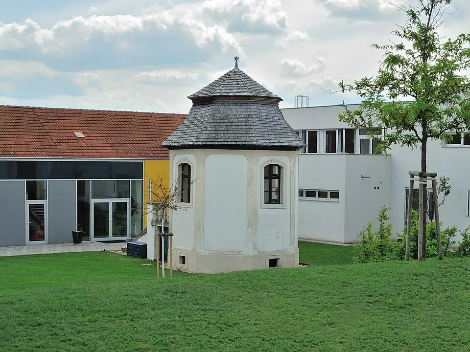 Obrázok: Robert Heilinger · CC BY-SA 3.0 Esterházyscher Pavillon