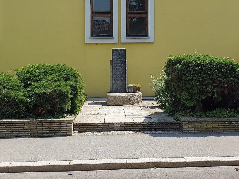 Kriegerdenkmal Bruckhaufen