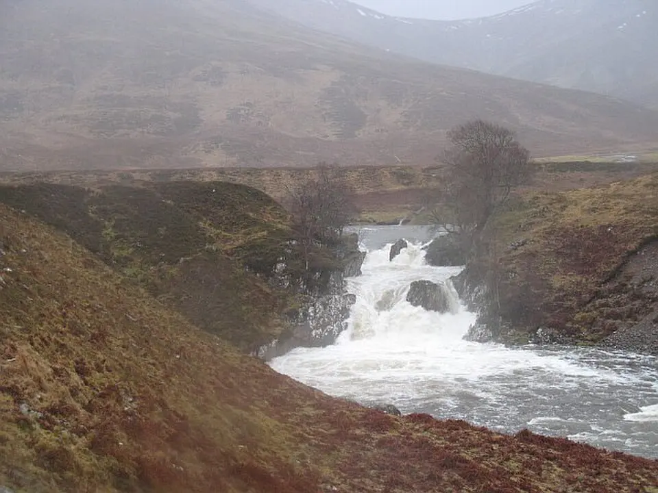 Bild: Richard Webb · CC BY-SA 2.0 Falls of Roy