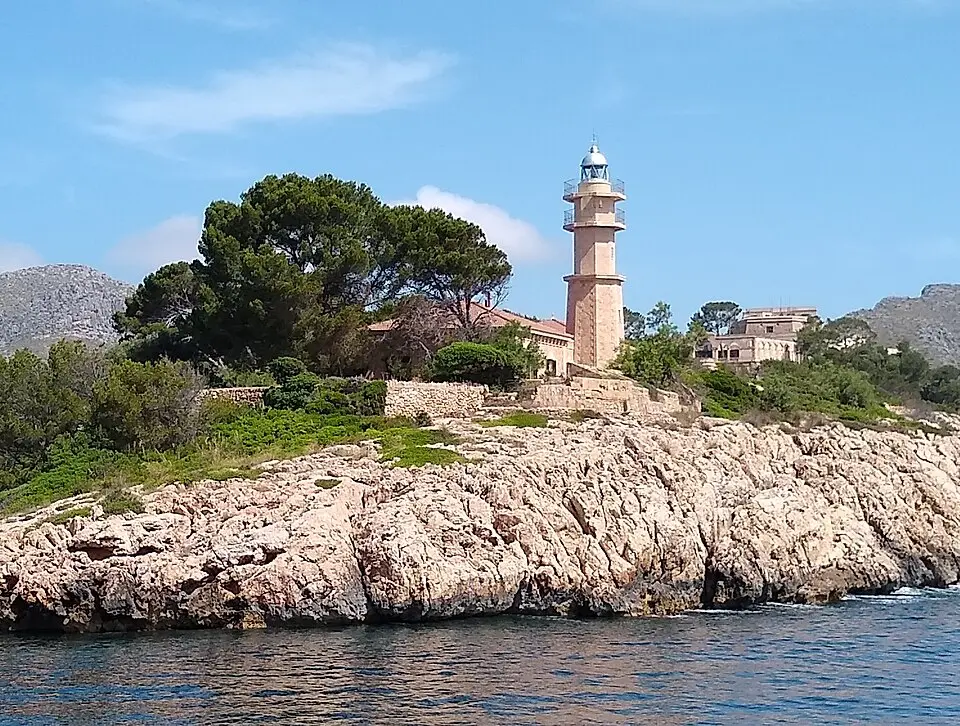 Bild: CarlosVdeHabsburgo · CC BY-SA 4.0 Faro de Punta de la Avanzada
