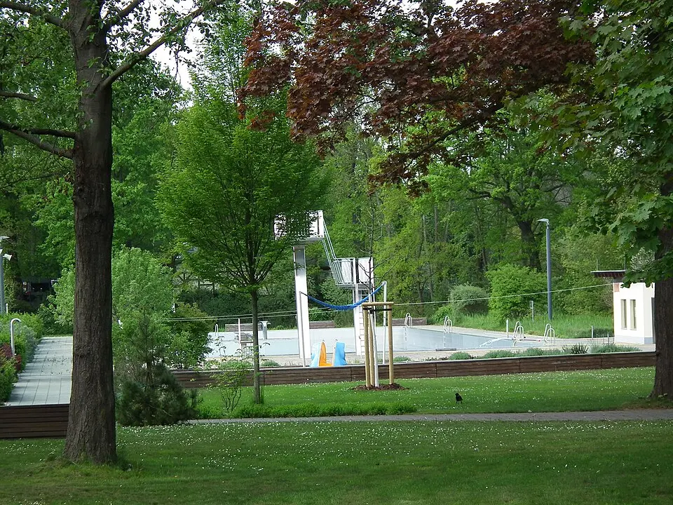 Freibad Wostra