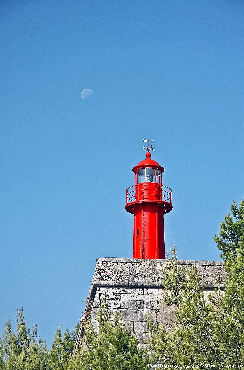 Bild: Vitor Oliveira from Torres Vedras, PORTUGAL · CC BY-SA 2.0 Farol do Forte do Cavalo