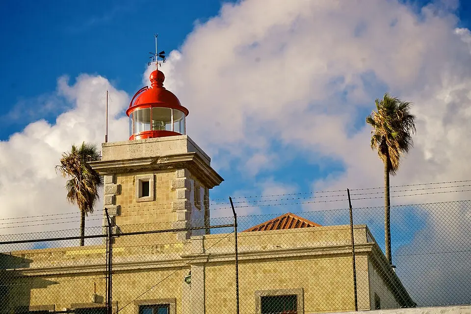 Bild: Tony Bowden · CC BY-SA 2.0 Farol da Ponta da Piedade