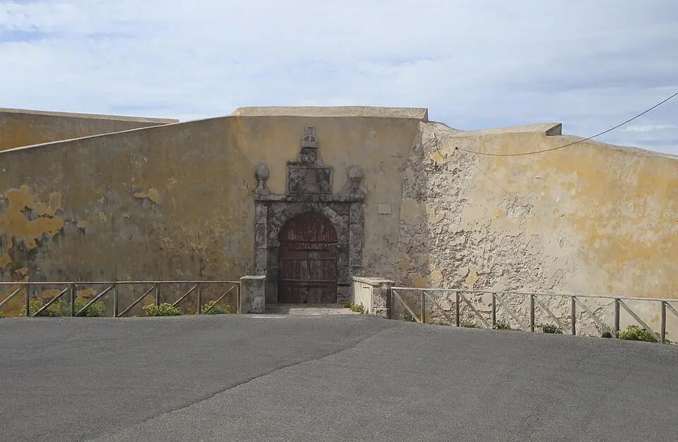 Forte da Praia da Consolação