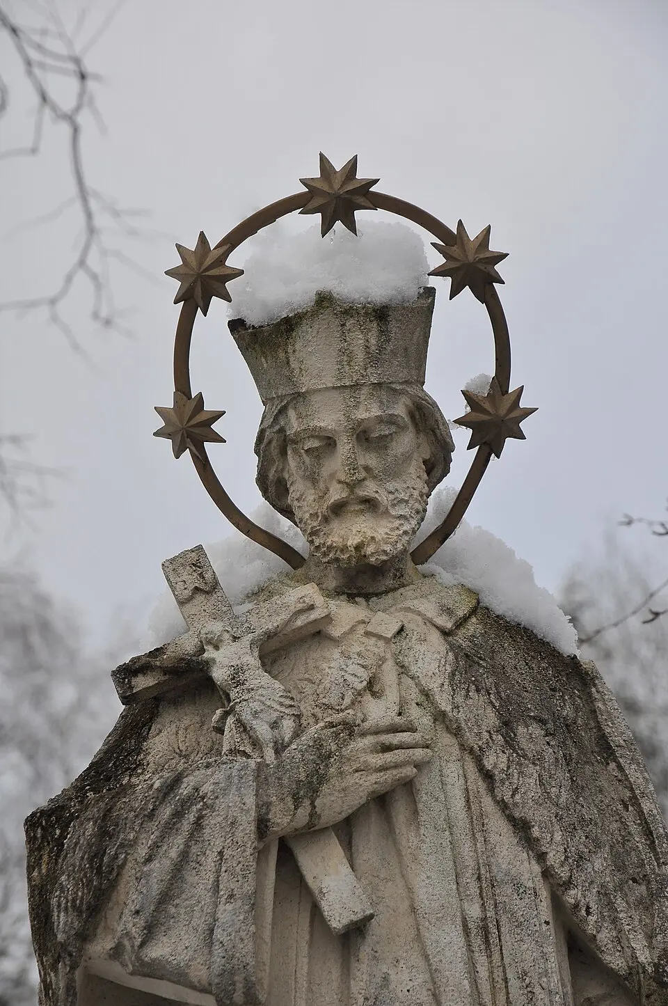 Bild: böhringer friedrich · CC BY-SA 3.0 AT Figur Hl. Johannes Nepomuk