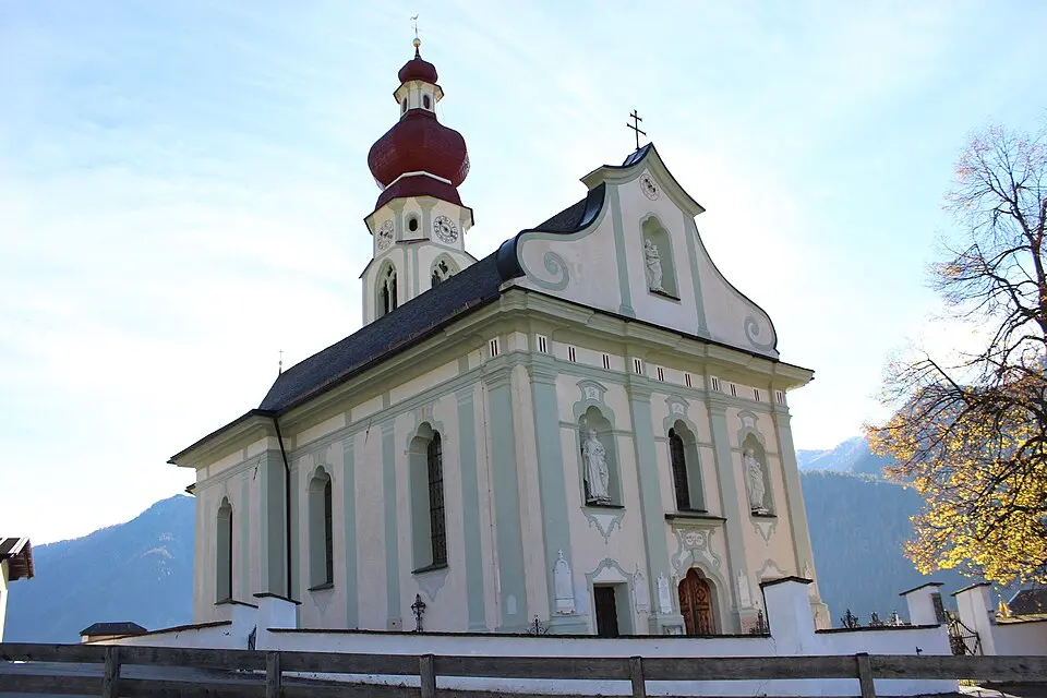 Immagine: Steinsplitter · CC BY-SA 3.0 AT Kath. Filialkirche Maria Himmelfahrt