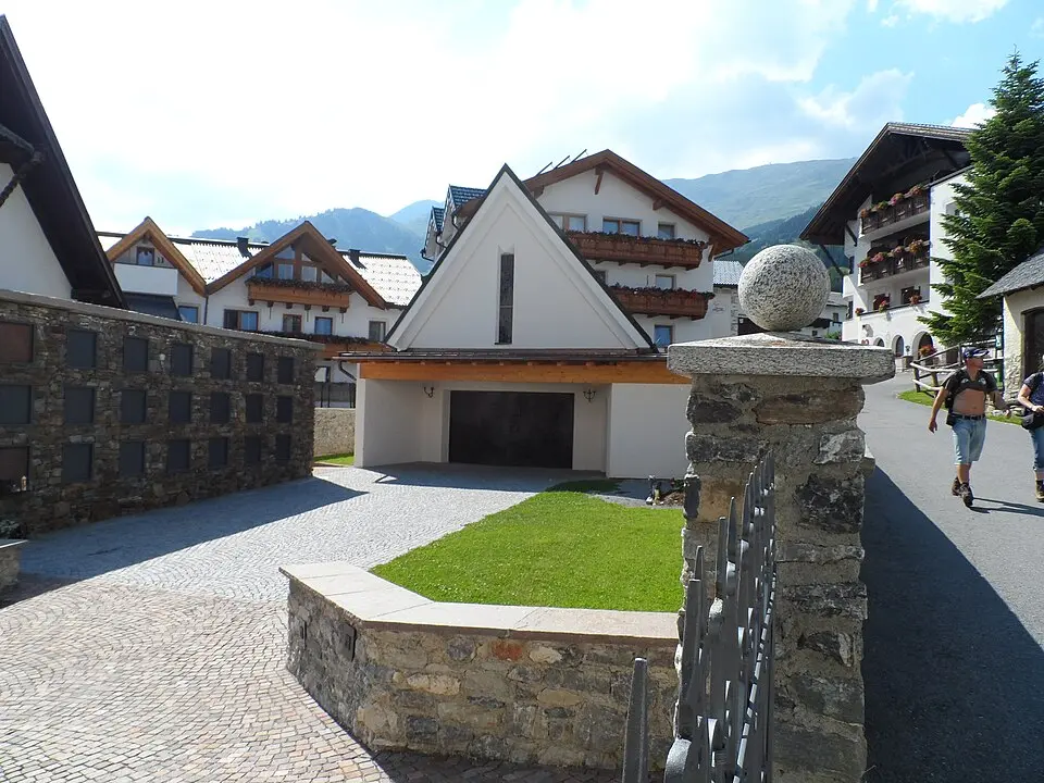 Aufbahrungshalle/Totenkapelle