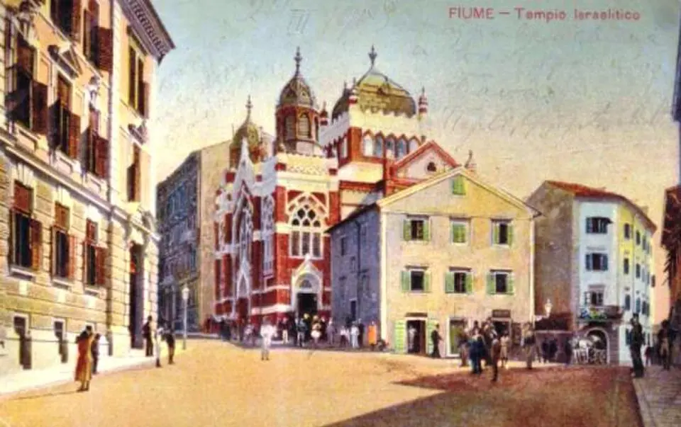Bild: postcard · Public domain Rijeka Synagogue