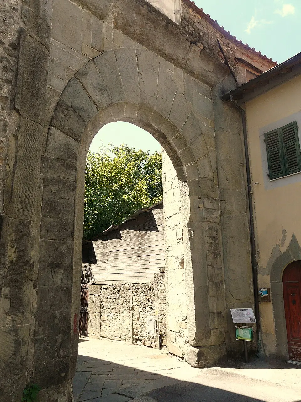 mura di Fivizzano