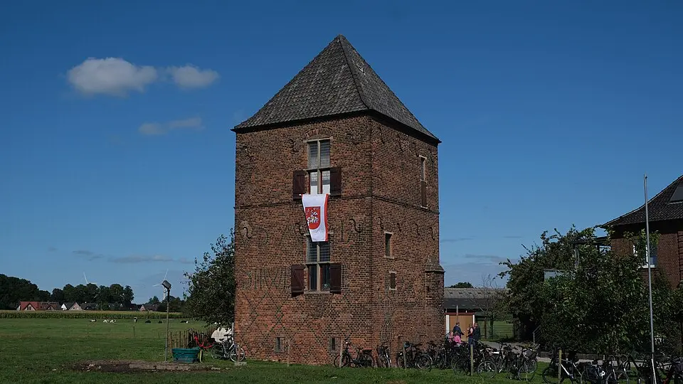 Obrázek: Ziko · CC BY-SA 4.0 Battenbergturm