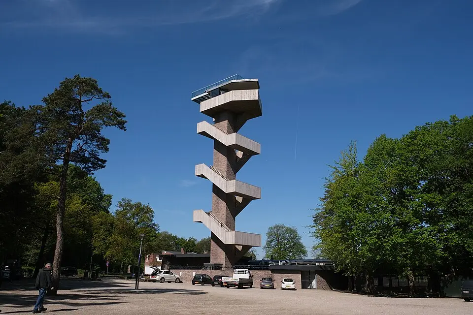 Immagine: Ziko van Dijk · CC BY-SA 4.0 Wilhelminatoren