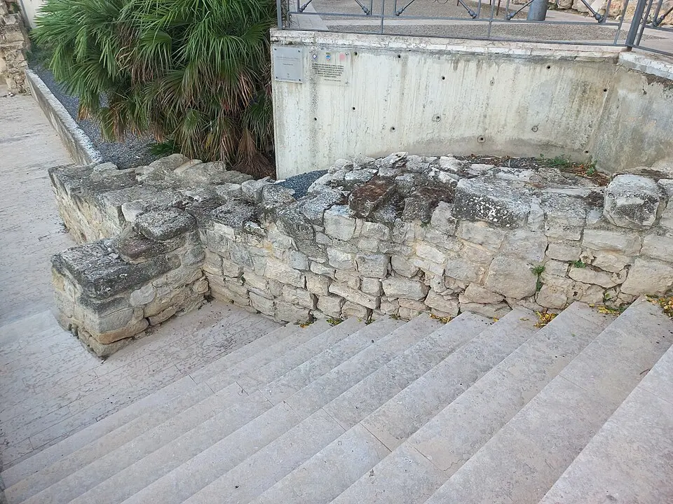 Muralla de Vilalba dels Arcs